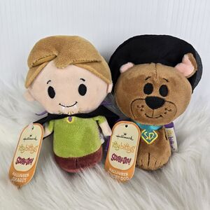 Hallmark Itty Bittys Halloween Shaggy & Scooby-Doo Plush 5" NEW